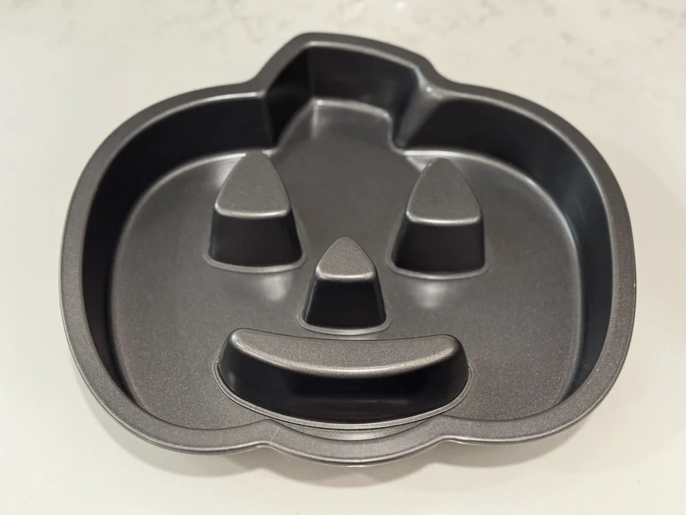 Halloween Jack-O-Lantern Cake Pan Full Size Pumpkin Shaped Nonstick Baking Mold